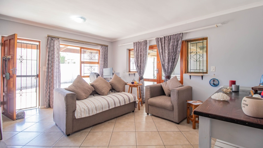 2 Bedroom Property for Sale in Admirals Park Western Cape